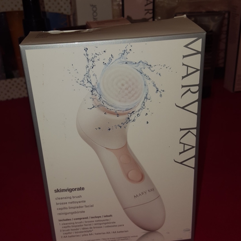 Skin invigorate cleansing brush - Picture 1 of 6